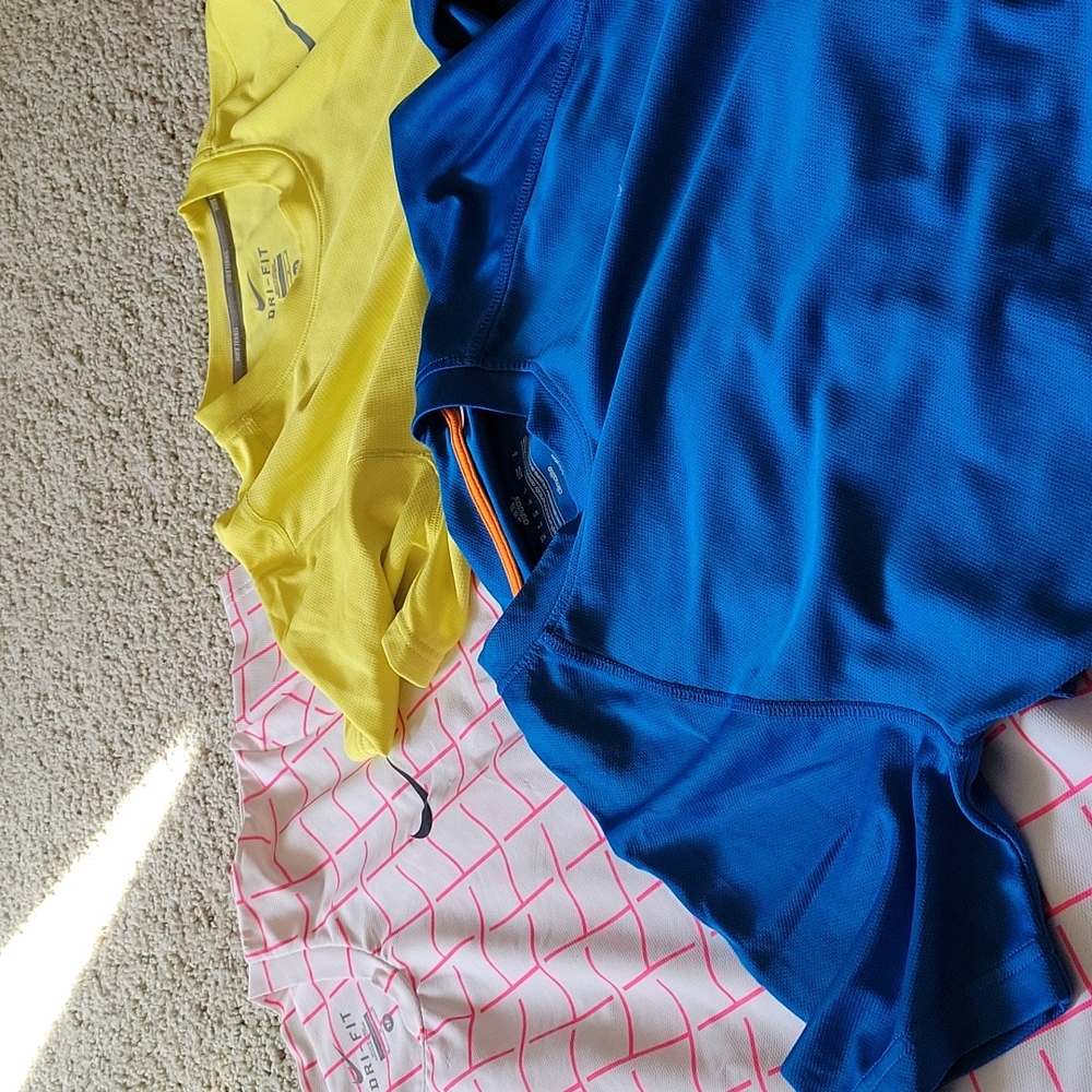 Athletic tees